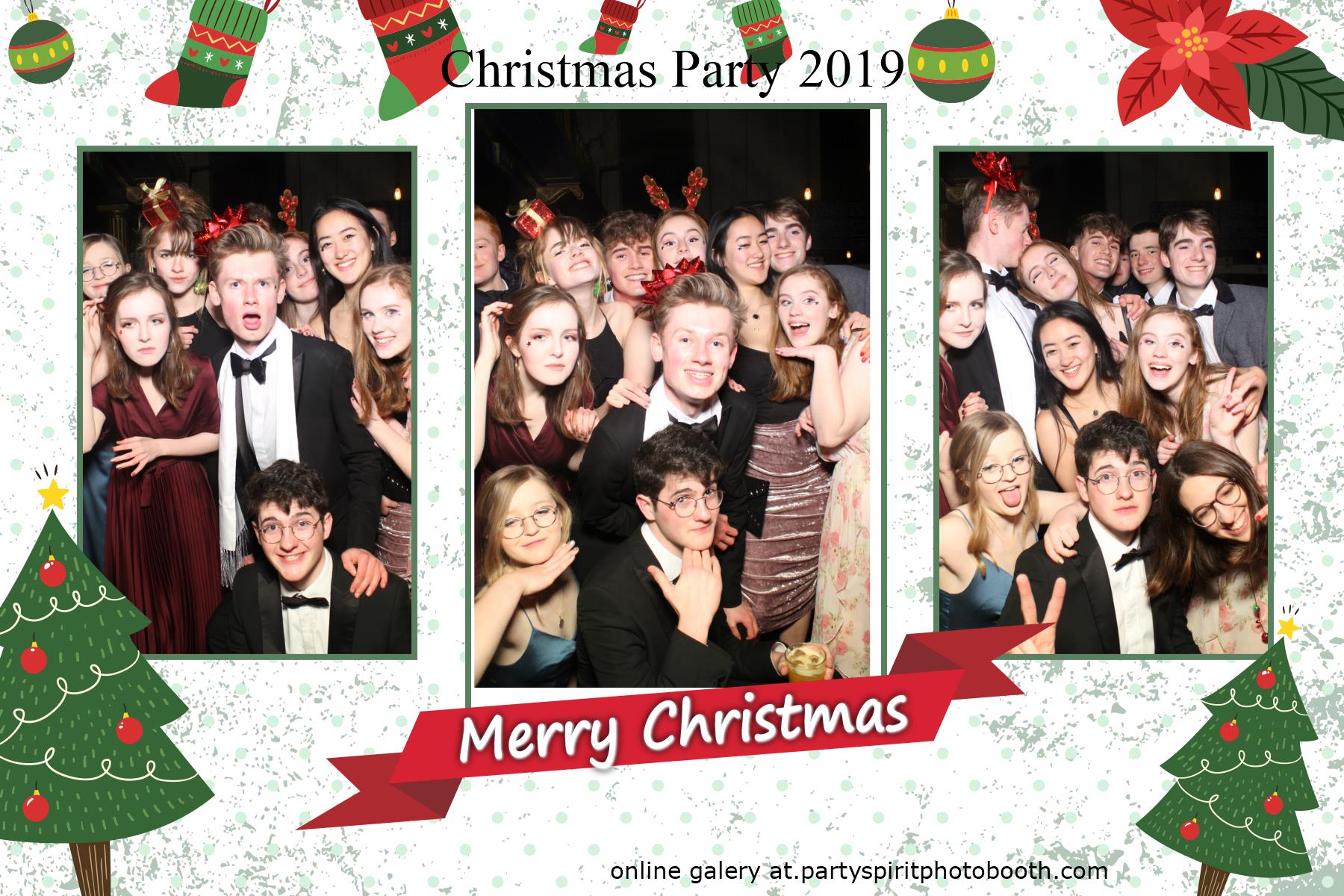 Christmas Party | View more photos from the event at gallery.partyspiritphotobooth.com/u/PartySpiritPhotoBooth/Christmas-Party-0